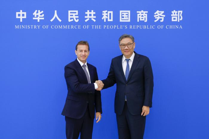 王文涛部长会见空客公司首席执行官傅里 王文涛部长会见空客公司首席执行官傅里