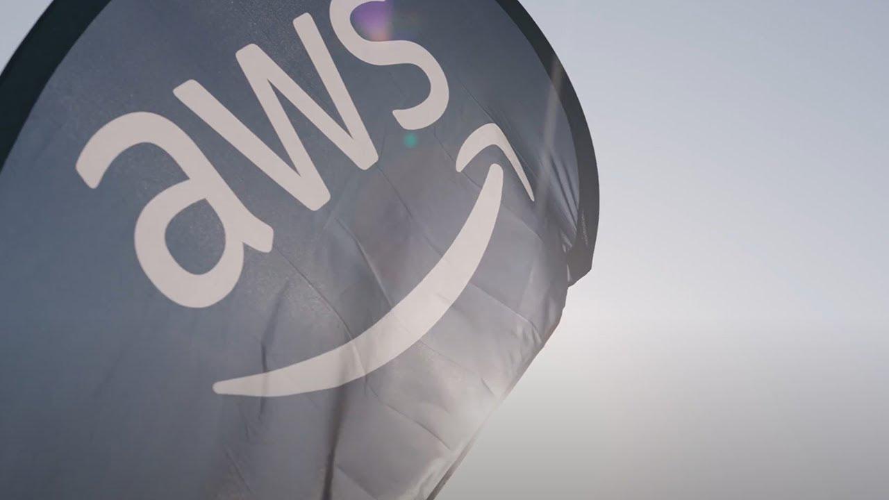 AWS增速重回20%！亚马逊击碎所有质疑，盘后市值