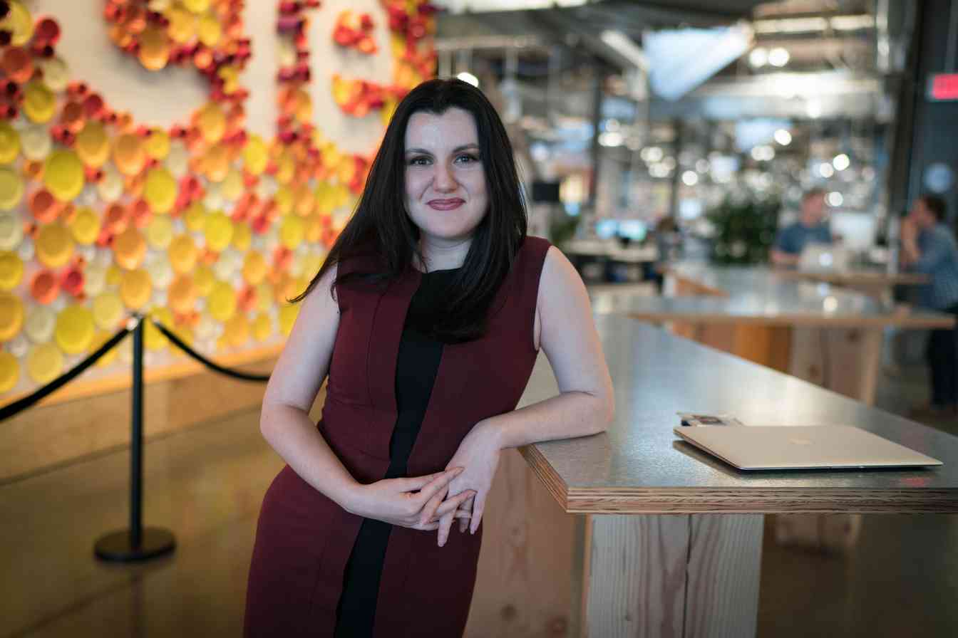 OpenAI新任CEO西莫：商业化挑战与AI未来