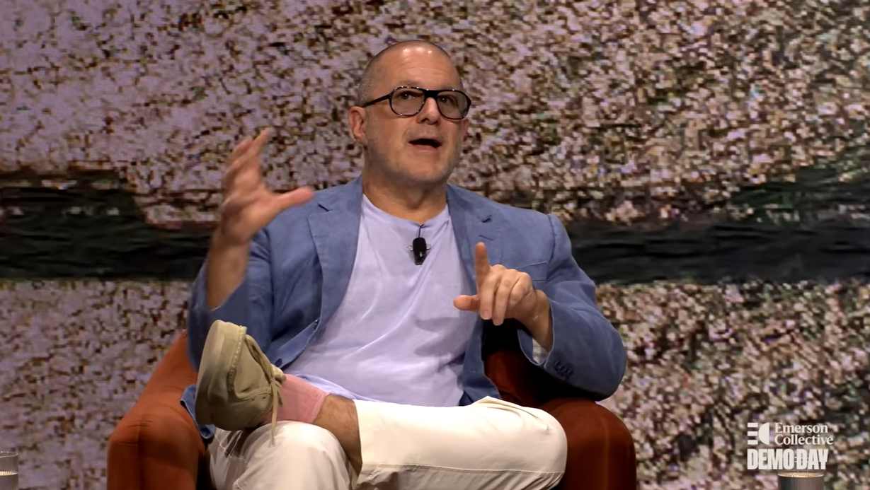 AI硬件设计哲学：回归宁静与自由的新科技体验