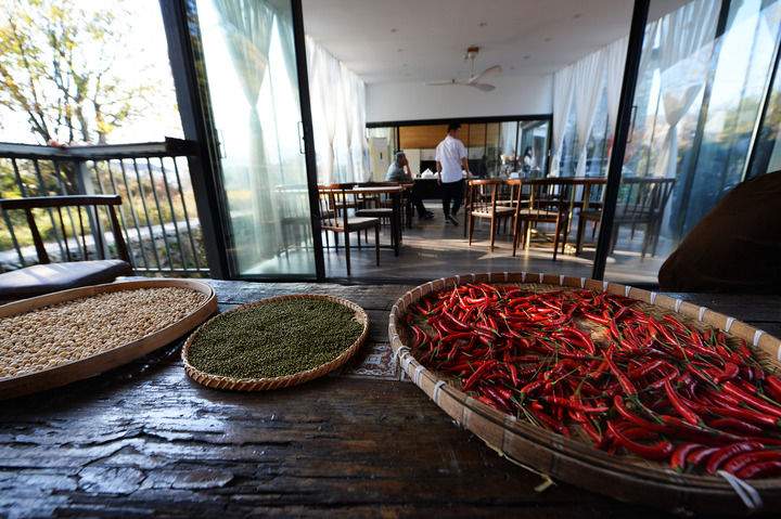 新型消费活力升级 有效投资加速落地 新型消费活力升级 有效投资加速落地