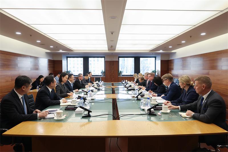 中芬深化经贸合作 共拓清洁能源与投资机遇