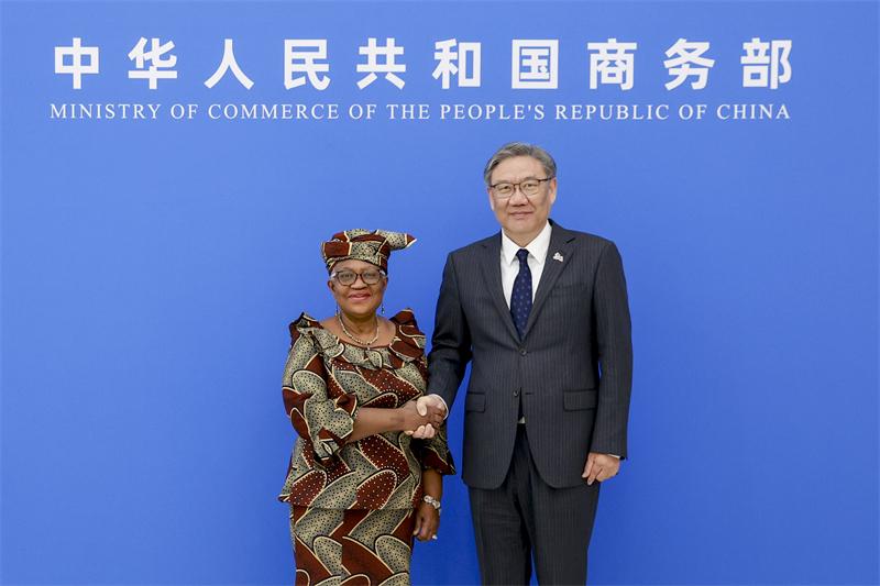 中方推动世贸组织改革，坚定维护多边贸易体制