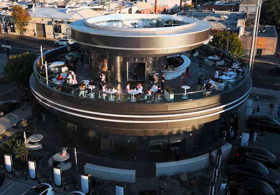 马斯克极限作息揭秘：双班倒如何颠覆企业家生活方式