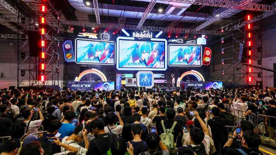 ROG BW2025展台亮相：初音未来联名主板及主机重磅发布