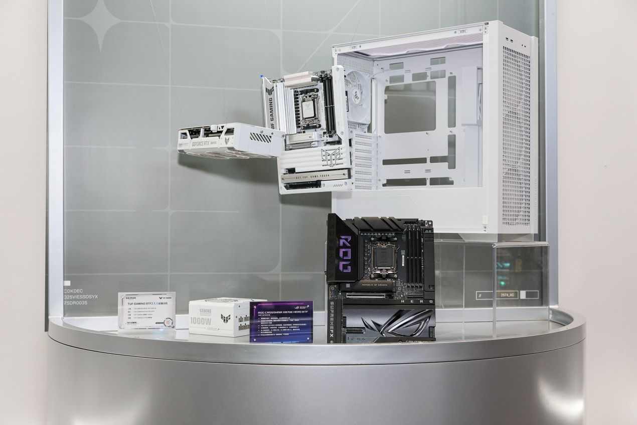 ROG BW2025科技盛宴 超频纪录与背置创新引热议