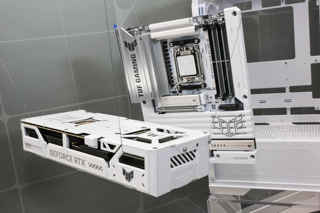 ROG BW2025科技盛宴 超频纪录与背置创新引热议