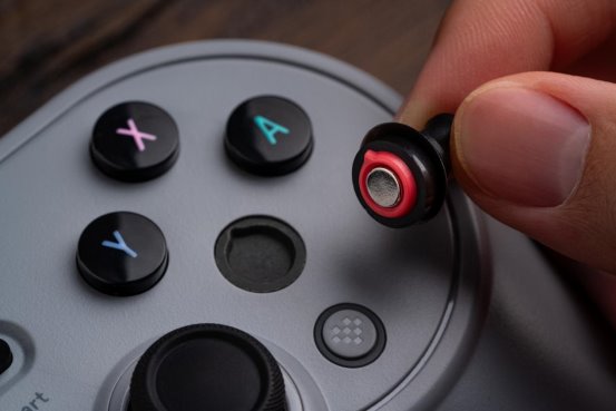 Pro 3游戏手柄升级发布，精准操控多平台兼容