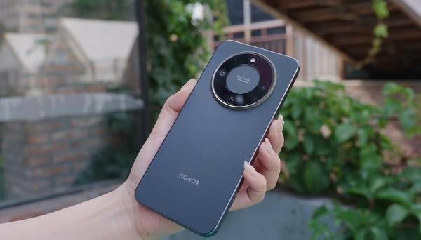 2025高性价比手机推荐：续航王者荣耀X70引领耐用品革命