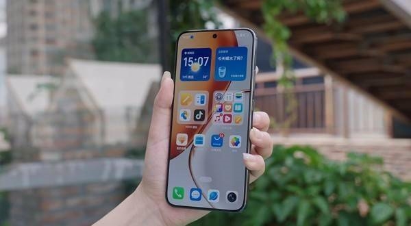 千元适合父母用的手机推荐：耐用护眼省心之选