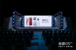 8300mAh+IP69K！千元机性能越级新标杆