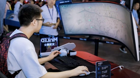 尖端显示科技重塑游戏视界：三星显示器闪耀2025 ChinaJoy