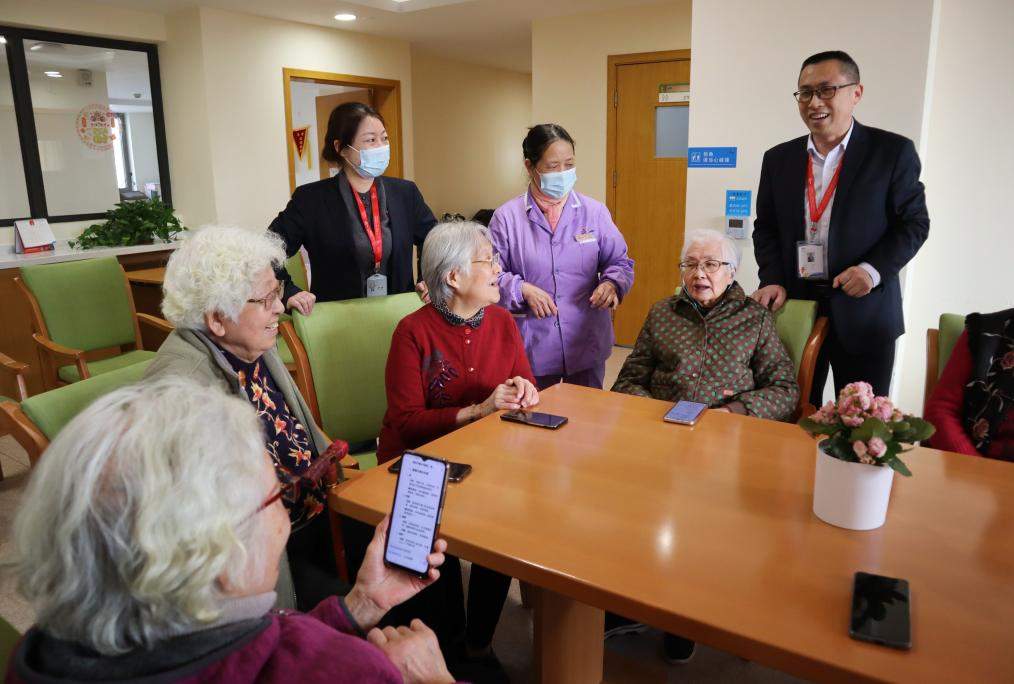 AI赋能银发族 新科技助力智慧养老 AI赋能银发族 新科技助力智慧养老