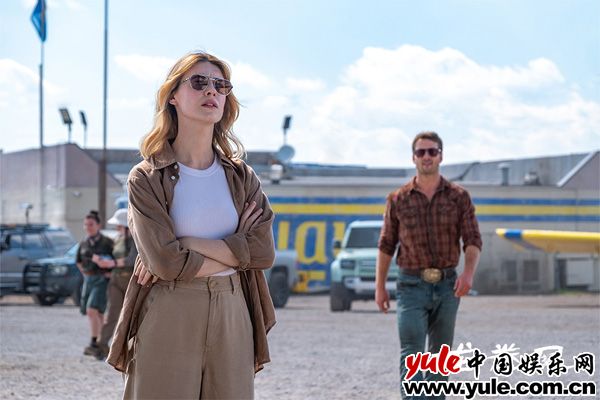 电影《龙卷风》今日上映 年度灾难大片震撼登陆暑期必看 电影《龙卷风》今日上映 年度灾难大片震撼登陆暑期必看