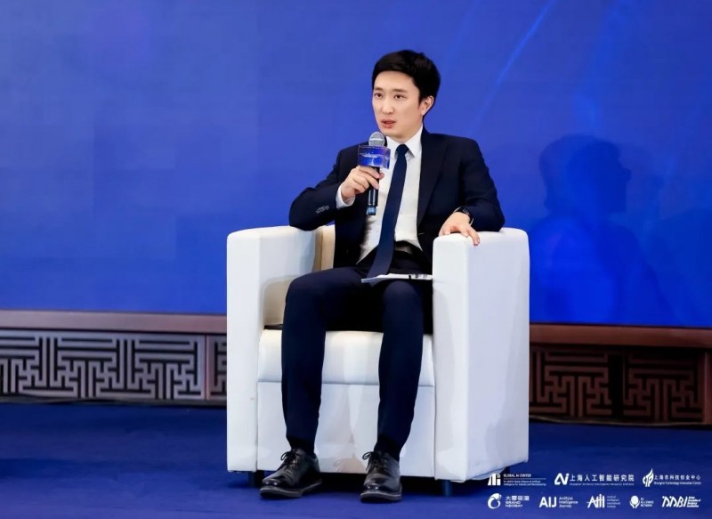 WAIC2025现场直击：鲍捷教授倡议推动全球AI公平，从“感知”开始