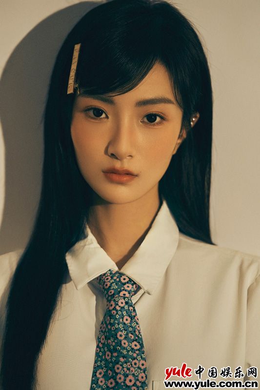 《默杀》票房破8亿 “霸凌者”顾明漪现场向王圣迪徐娇道歉