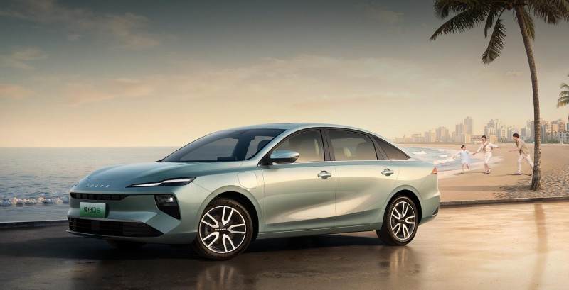 十万买纯电家轿？闭眼抄荣威D6真实520km+央视安全认证