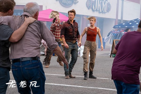 电影《龙卷风》曝“神秘风暴”预告片 暑期灾难大片颠覆想象