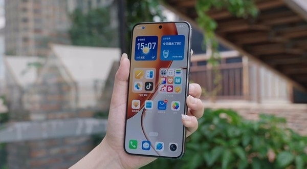 最适合外卖员的手机是哪款 千元的它已经给出答案