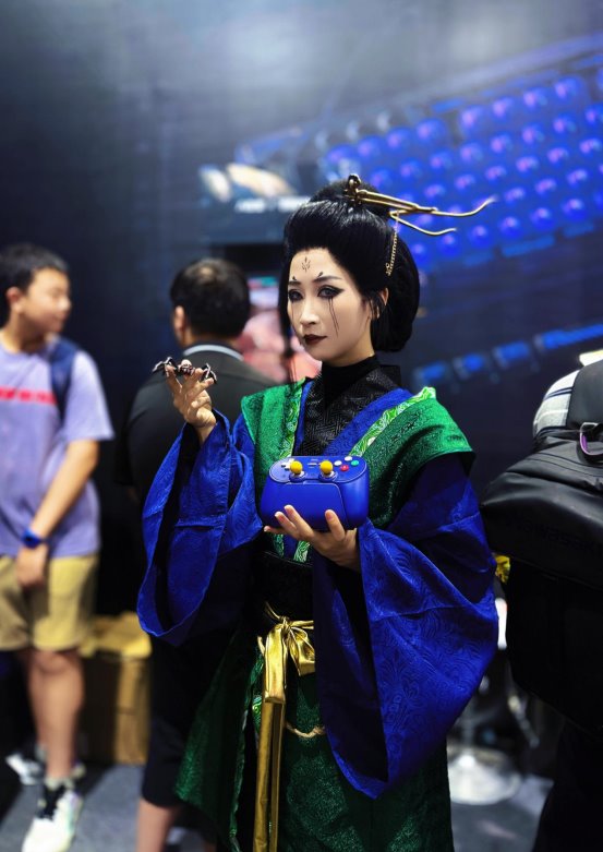 力量解限，键启爆发力，八位堂×解限机闪耀2025 Chinajoy