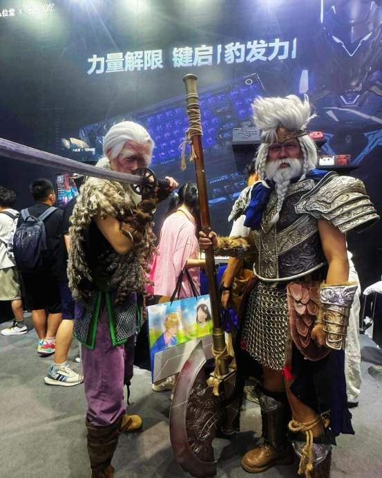 力量解限，键启爆发力，八位堂×解限机闪耀2025 Chinajoy