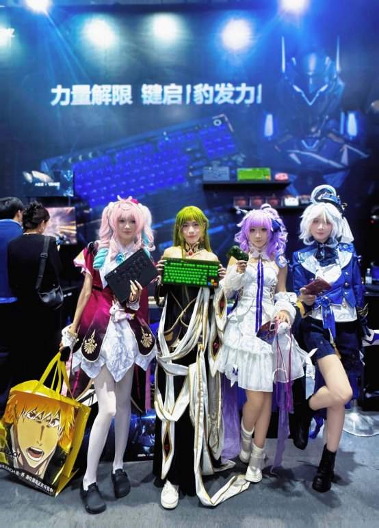 力量解限，键启爆发力，八位堂×解限机闪耀2025 Chinajoy