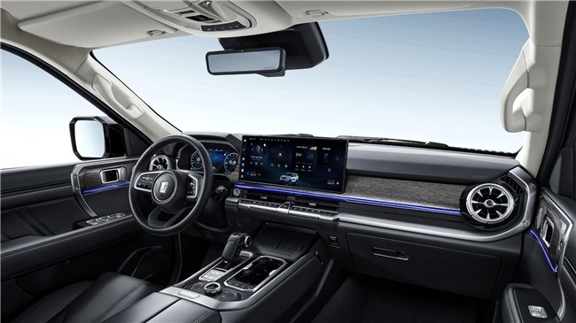 30万家用SUV推荐：坦克400 vs 蓝山对比