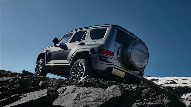 高性价比SUV推荐：硬派越野与豪华舒适之选