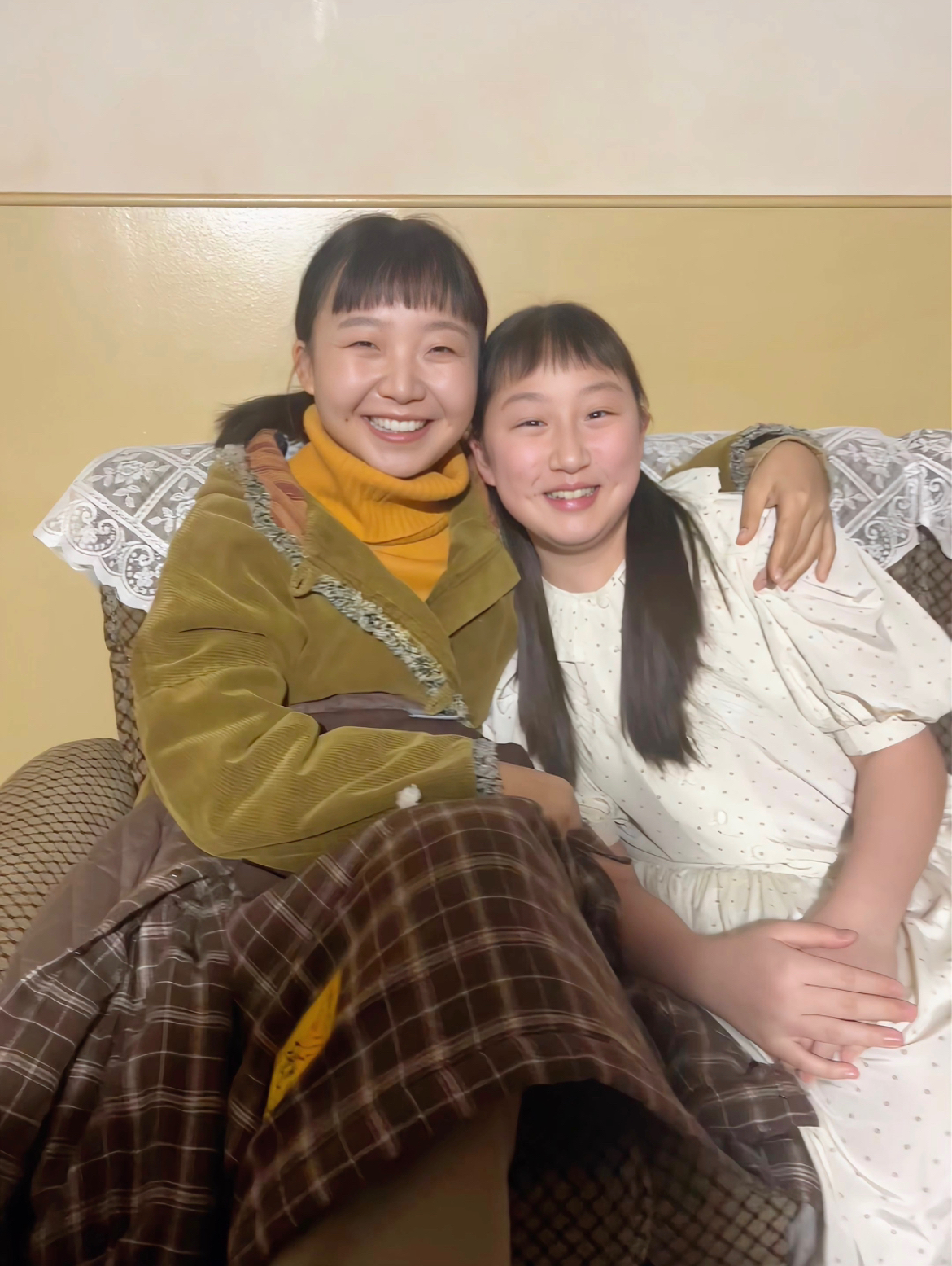 《六姊妹》：六姐妹携手相依的家庭情感故事