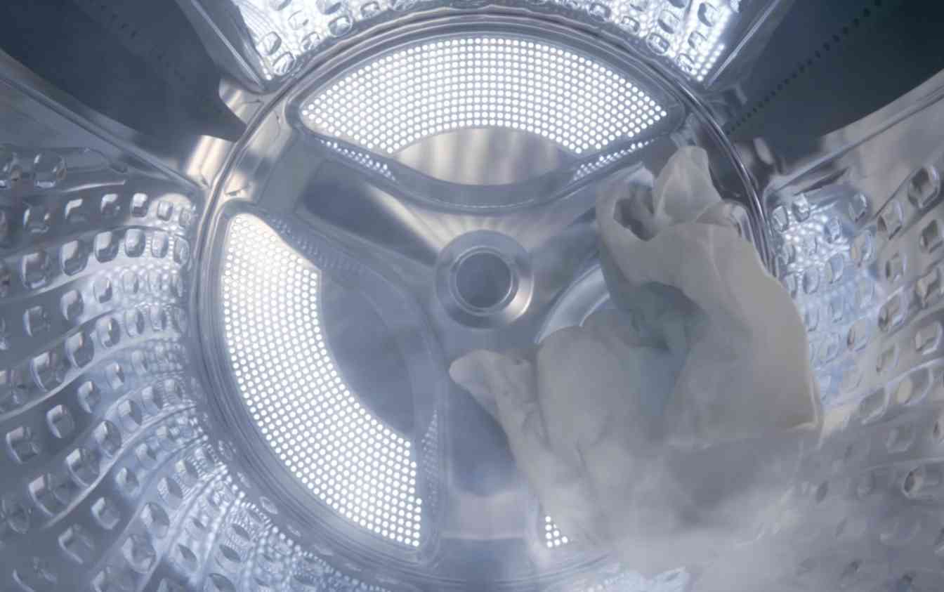 AI洗烘一体机解决儿童衣物清洁难题，智能除菌呵护健康成长