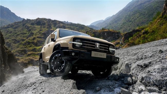 20万SUV三强对比分析：哈弗H9猛龙坦克300混动越野车选购指南