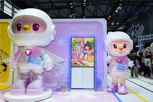 TCL华星ChinaJoy2025展示全尺寸电竞显示解决方案，印刷OLED技术引领行业创新