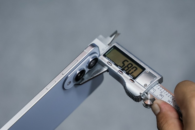 5.8毫米轻薄旗舰如何平衡性能与便携？结构重构技术解析