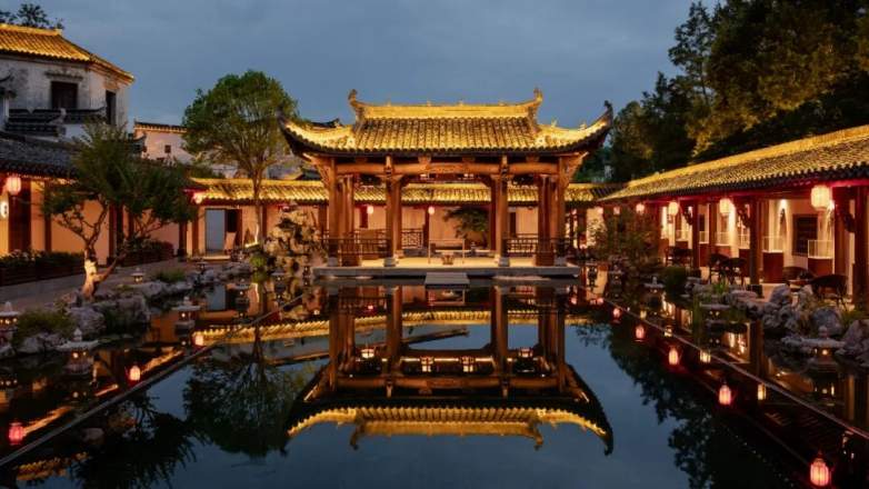 徽派古宅里的诗意栖居，西递古村泊心云舍明经园的文化韵味