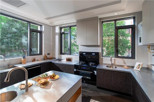 拒绝甲醛焦虑！这届年轻人用不锈钢定制装全家