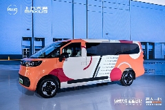 轻客也能家用？新能源轻型客车一车解决全家需求