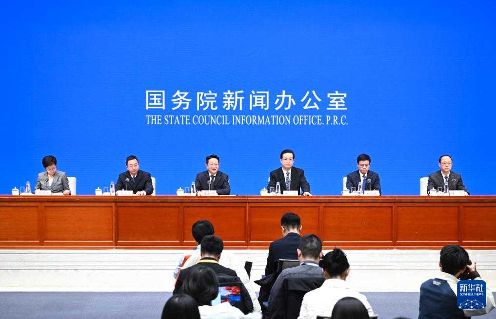 中央发布养老服务改革发展意见 明确失能老人照护重点 中央发布养老服务改革发展意见 明确失能老人照护重点