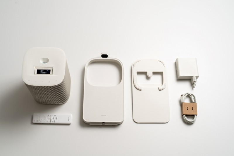 三星绚幕激光投影仪Premiere 5超短焦技术解析，小空间享受巨幕体验