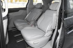 荣威iMAX8 DMH刷新MPV价值标杆，1536km续航重塑市场格局