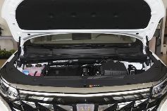 荣威iMAX8 DMH刷新MPV价值标杆，1536km续航重塑市场格局