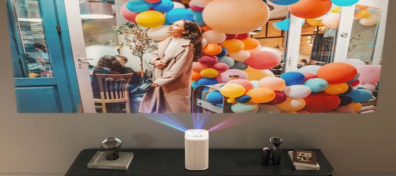 三星绚幕激光投影仪Premiere 5超短焦技术解析，小空间享受巨幕体验