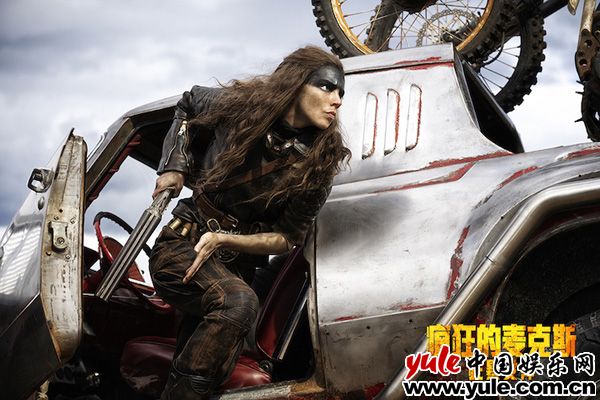 疯狂的麦克斯狂暴女神曝特辑 安雅泰勒乔伊化身复仇女神