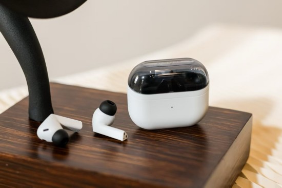 三星Galaxy Buds3 FE：智能降噪耳机的全面体验升级