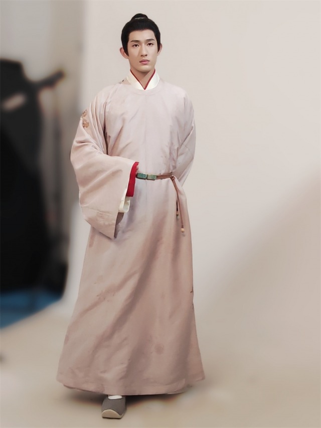 新加坡演员孙政首部中国古装剧《五福临门》上线，现代剧转古装新突破