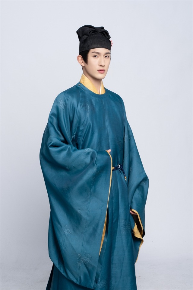 新加坡演员孙政首部中国古装剧《五福临门》上线，现代剧转古装新突破