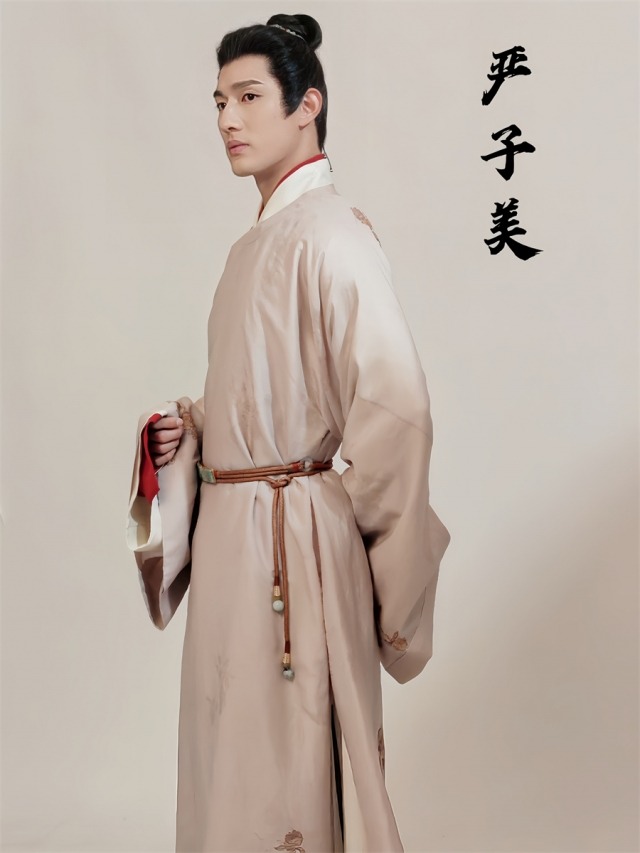 新加坡演员孙政首部中国古装剧《五福临门》上线，现代剧转古装新突破