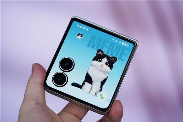 荣耀Magic V Flip2全面评测：翻盖折叠手机哪个好用推荐