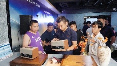 杰科携Q25惊艳2025阳江音响节：Wi-Fi无损黑科技重构音质新标杆