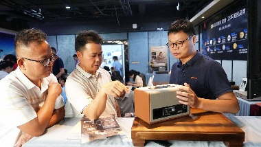 杰科携Q25惊艳2025阳江音响节：Wi-Fi无损黑科技重构音质新标杆