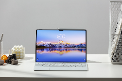 华为擎云C9商用平板亮相数博会，13.2英寸OLED屏重塑生产力边界